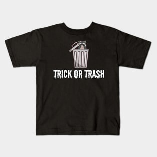 Trick or Trash. Kids T-Shirt